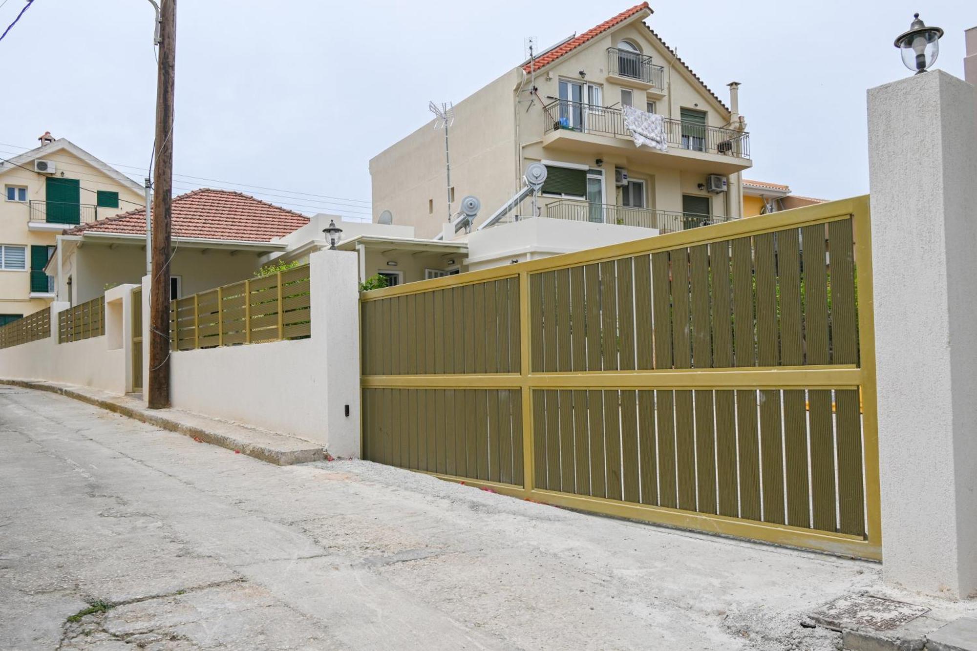 Aparthotel Vivis Hub Argostoli  Esterno foto