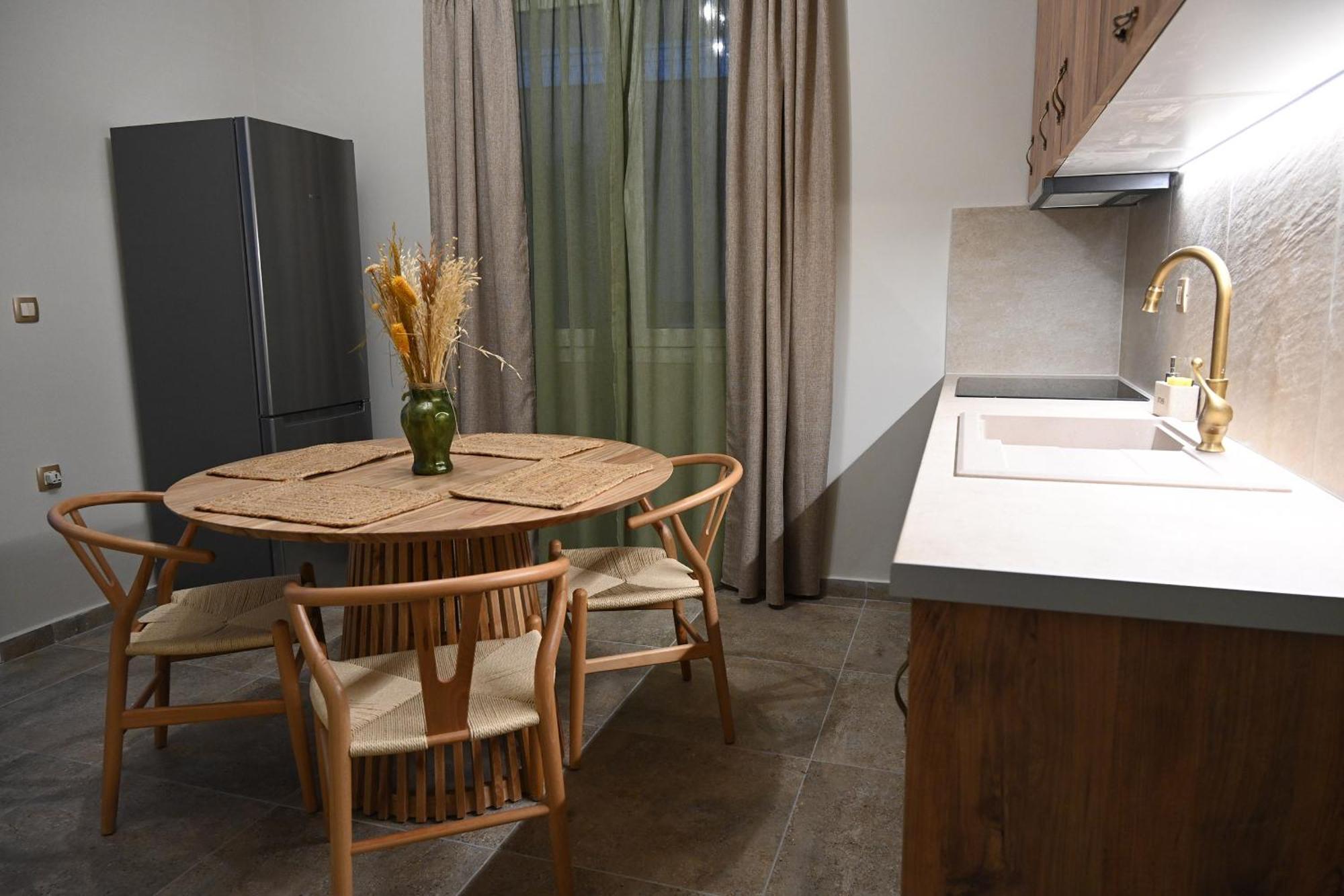 Aparthotel Vivis Hub Argostoli  Esterno foto