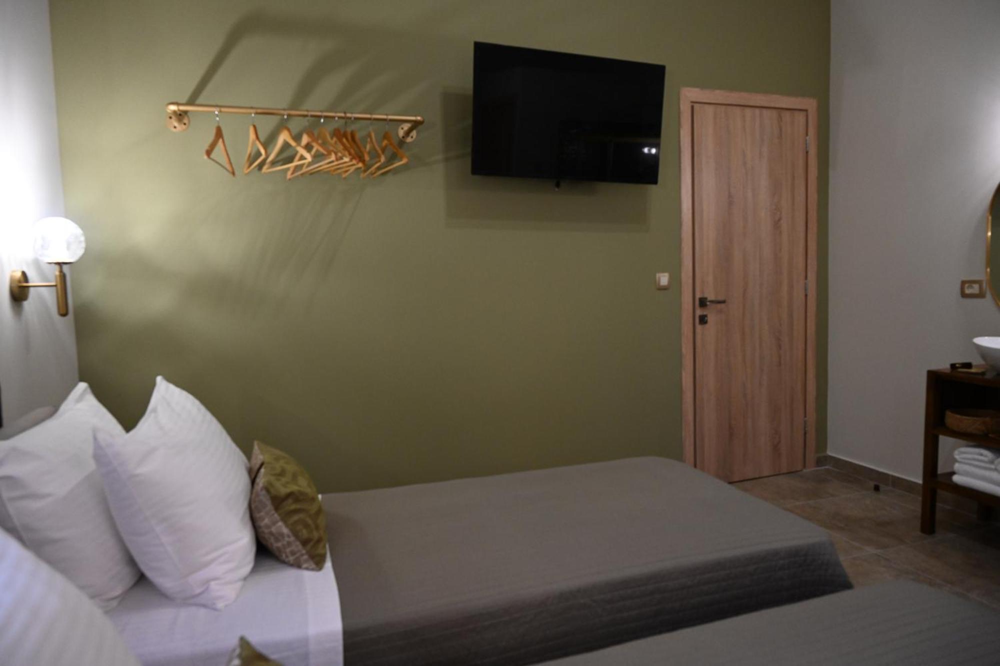 Aparthotel Vivis Hub Argostoli  Esterno foto