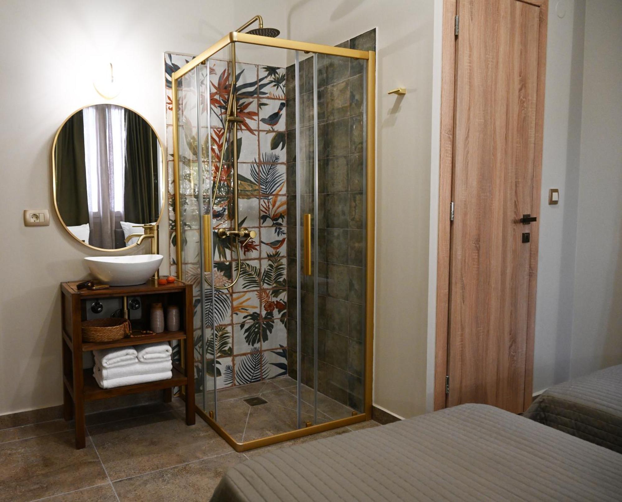 Aparthotel Vivis Hub Argostoli  Esterno foto